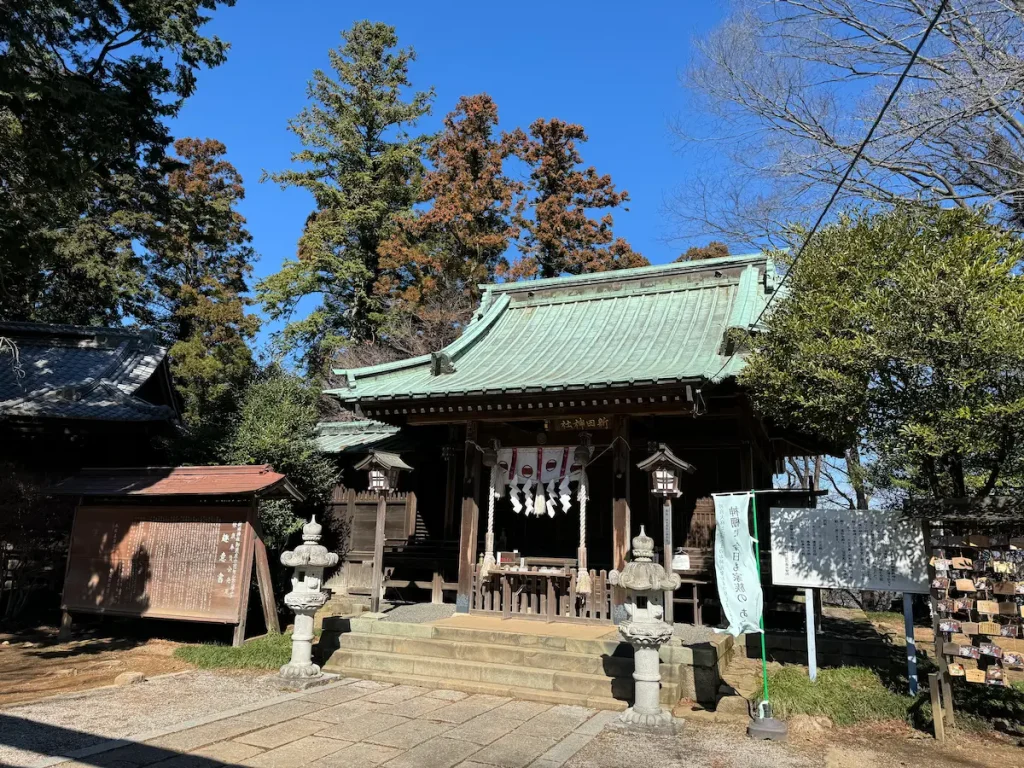 群馬県太田市金山の新田神社