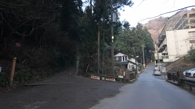 高尾山6号路分岐 病院手前