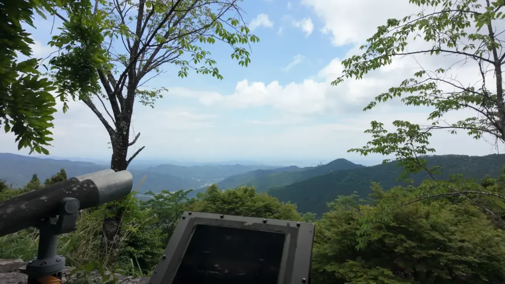 東京都御岳山＿ケーブルカー御岳山駅付近からの眺望